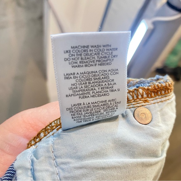 Cabi “New Crop” Denim Medium Wash Jeans Size 6 - Picture 7 of 9